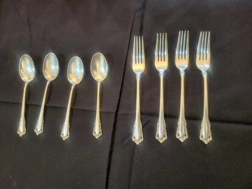 Carillon by Lunt Sterling Silver 4 Oval Spoon 6" 4 Forks At 7 3/8"