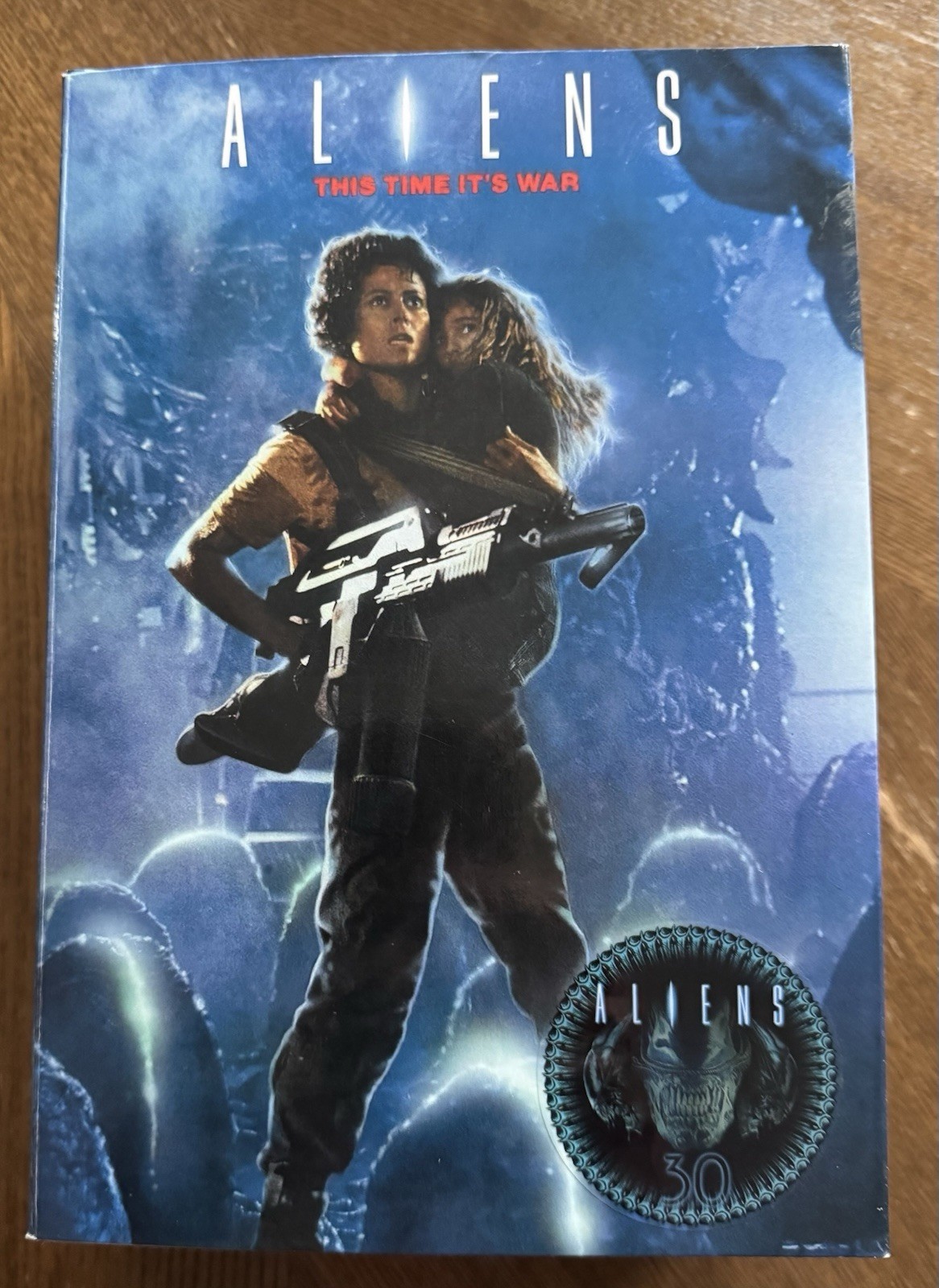 NECA Aliens 30th Anniversary "Rescuing Newt" Deluxe Action Figure 2 ...