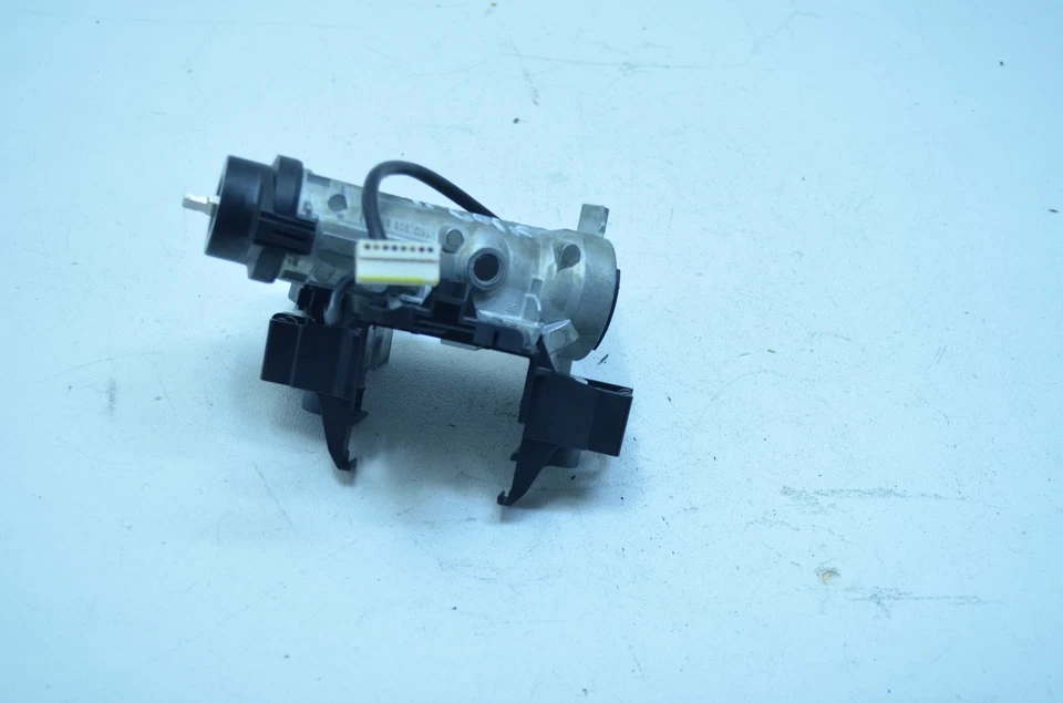 10-14 VOLKSWAGEN GOLF IGNITION SWITCH LOCK W KEY OEM - Image 4 of 4