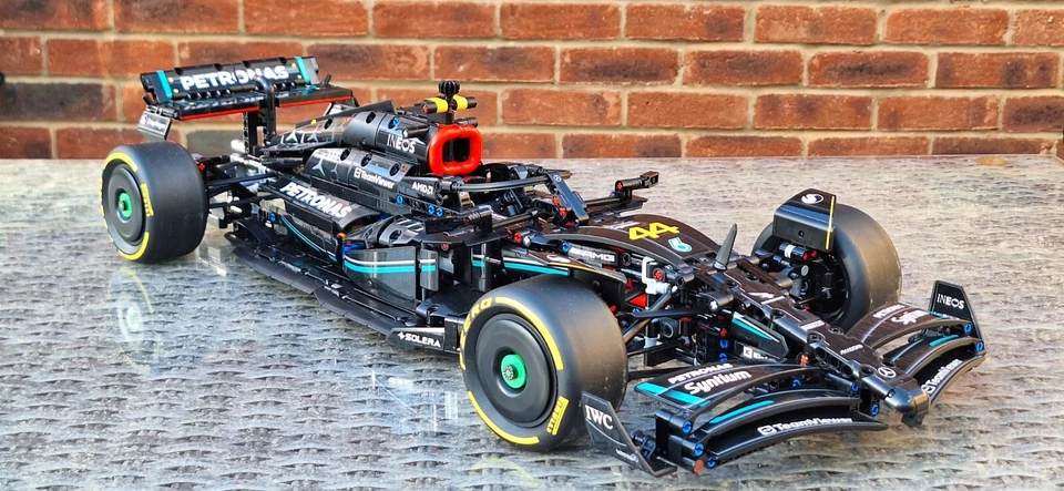 LEGO Mercedes W14 F1 42171 Lewis Hamilton LH44 Juego de pegatinas personalizadas
