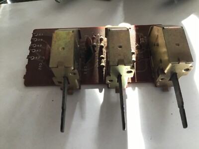 sansui AU-6600 F-2098..Loudness, 20db mute, mode switches.
