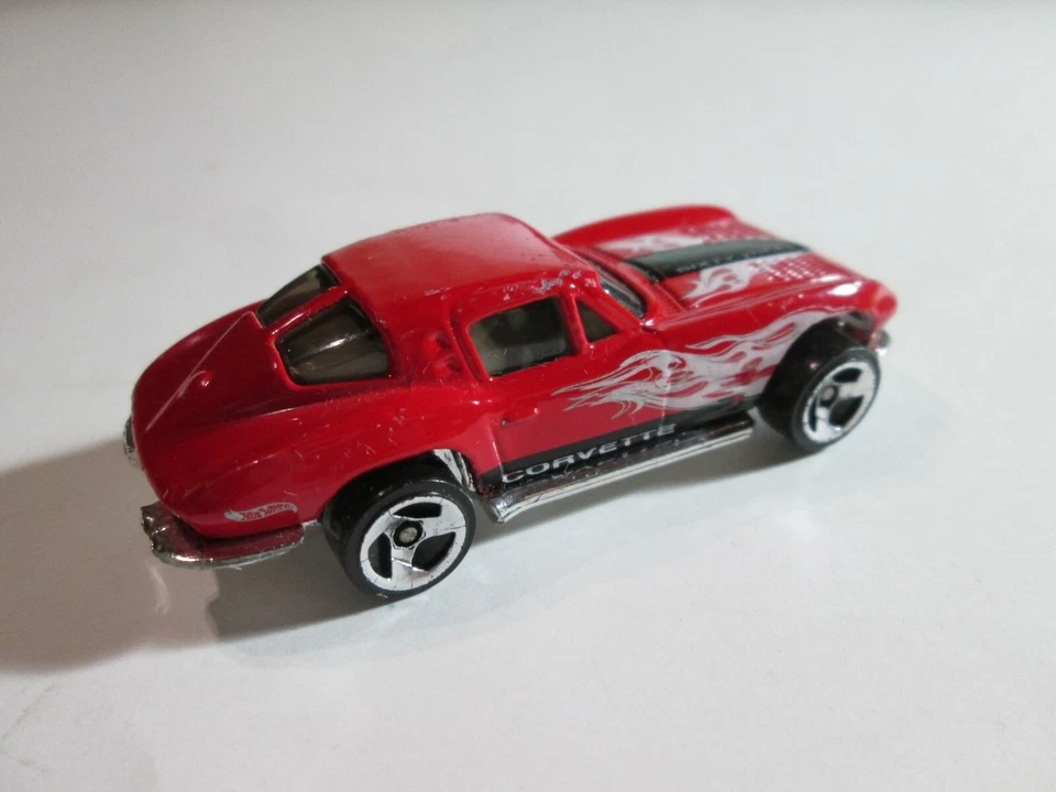HOT WHEELS CORVETTE STINGRAY 1/55 1:55 - Immagine 2 di 3