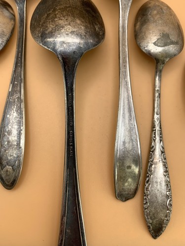 Lot Antique Vintage silver plate flatware 8 pcs soup table tea spoons - Picture 7 of 10