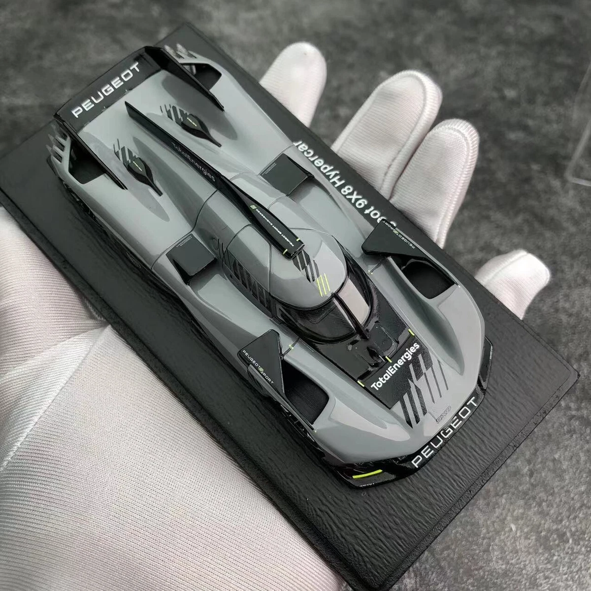 Spark 1/43 Peugeot 9X8 Hypercar Presentation 2022