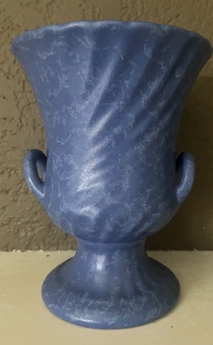 RUM RILL BY RED WING HANDLED VASE # 644-7  (ca 1934-37)