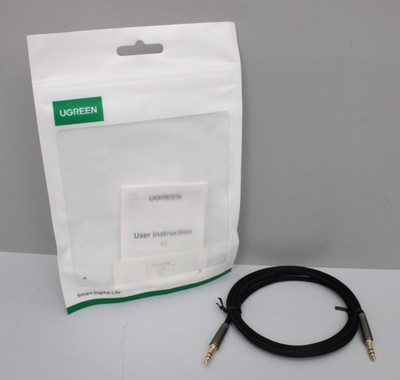 UGREEN Aux Kabel 3.5 Klinke auf 3.5 Klinke Kabel , 4 Polig unterstützt (1m) ,NEU