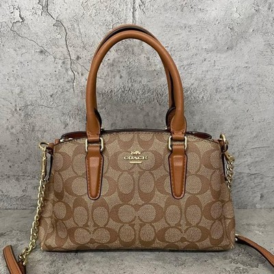 COACH Excellent condition  2 way shoulder bag sage chain signature PVC leather b