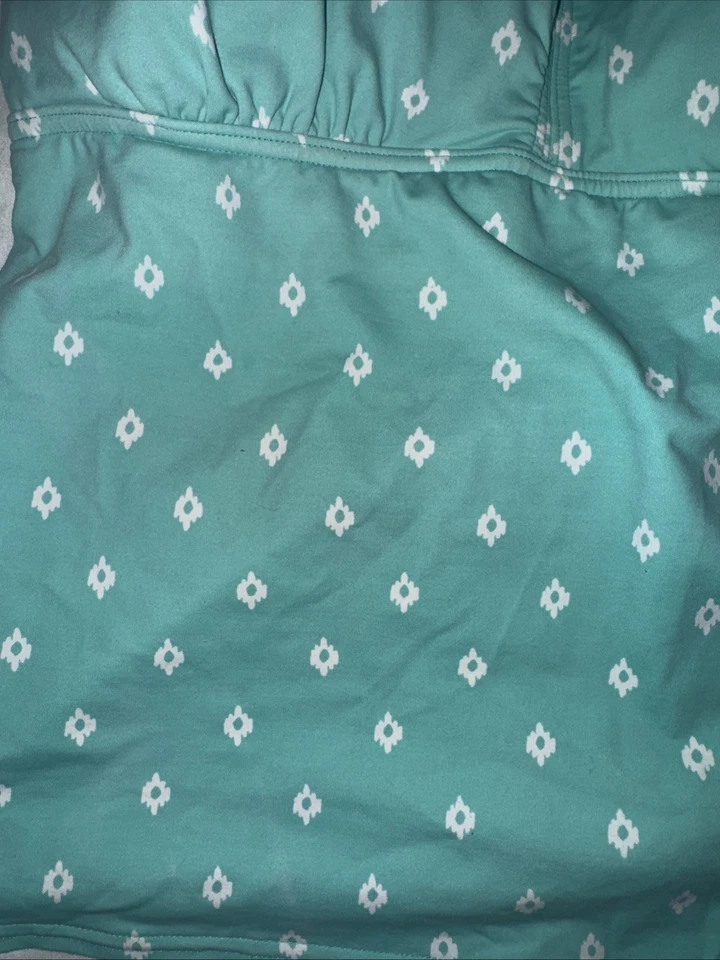 Blusa de banho Lands End feminina verde branca geométrica tamanho 14 DD - Imagem 2 de 4