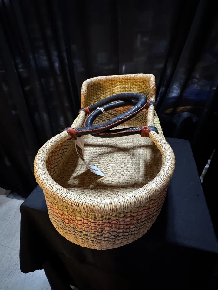 Autêntico berço Gana Market Moses Basket tecido à mão couro grama  - Imagem 3 de 4