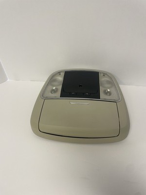 2011 - 2015 JEEP GRAND CHEROKEE OVERHEAD CONSOLE DOME LIGHT 2115256 OEM