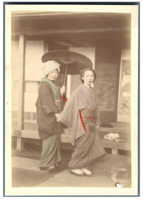 Tirage Albuminé Aquarellé Vintage - Geisha Du Japon (circa 1880) - Format 28x21,5 Cm - Original
