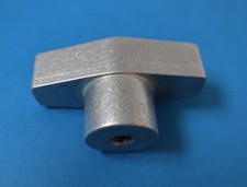 (1) SQUEEGEE T-KNOB, THREAD SIZE 5/16-18, NSS WRANGLER 2730, 3330, 3393071, 6F12