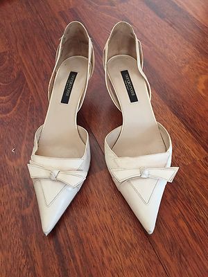 Escarpins Sergio Rossi Beige Avec Strass - Taille 38 - Occasion (parfait état) - Cuir
