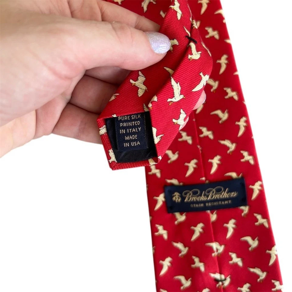 Gravata de seda vermelha masculina Brooks Brothers estampa de pássaro animal resistente a manchas - Imagem 4 de 4