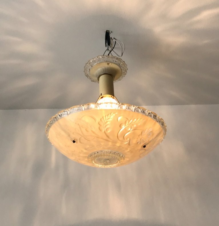 VTG Victorian Decorative Hanging Glass Pendent Ceiling Light