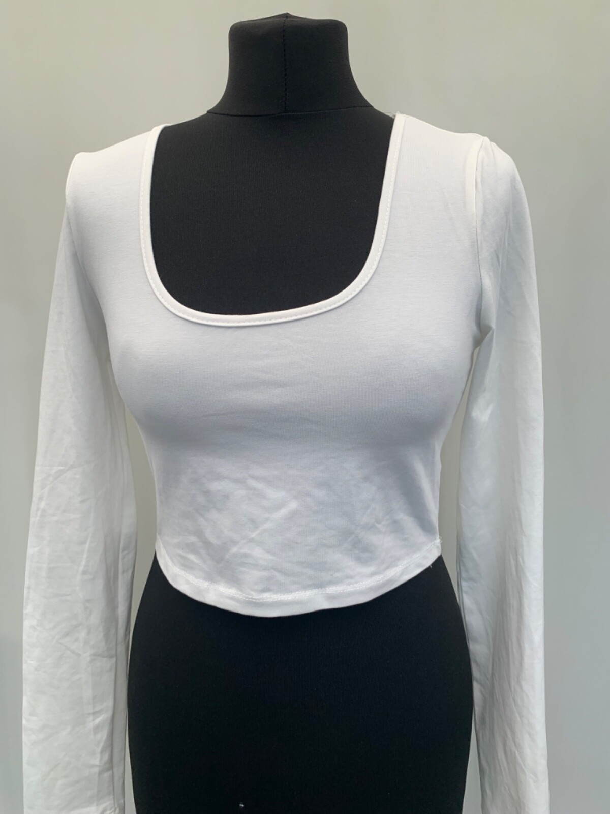 Shein ivory cotton blend crop long sleeve top womens size EUR M