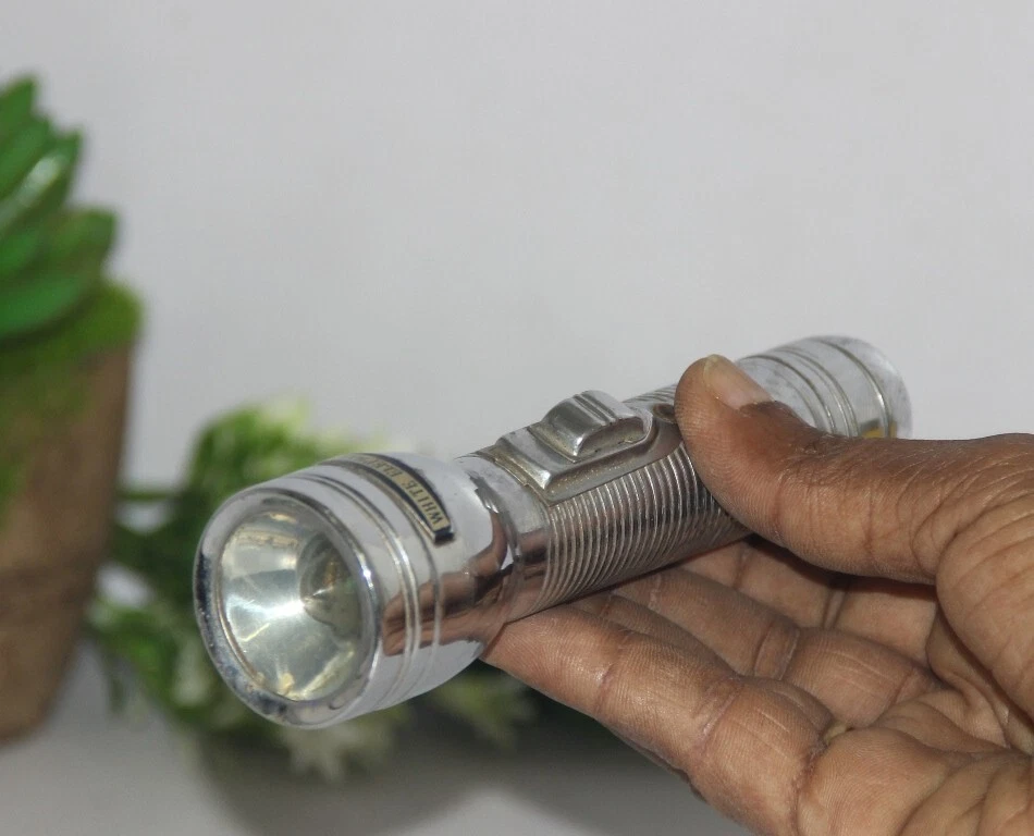 Metal Flashlight White Elephant Battery Yellow Light Silver Torch,Shanghai China - Image 2 of 4