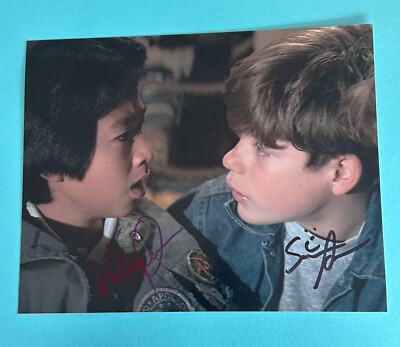 Ke Huy Quan + Sean Astin - The Goonies  -  signed, original Autogramm