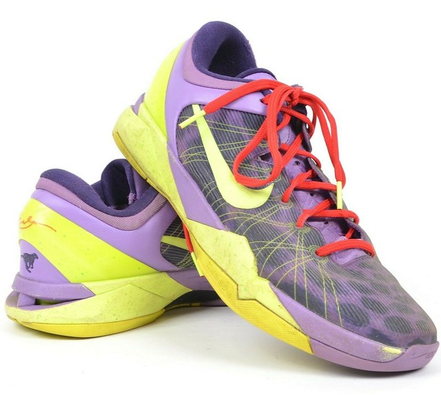 kobe leopard shoes