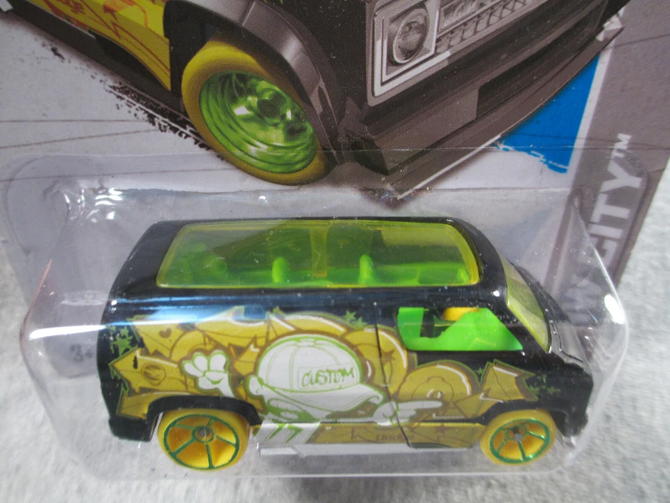 Dodge Van #32/250 Treasure Hunt '77 personalizada - fundido a presión sellado - Hot Wheels Foto 4 de 4