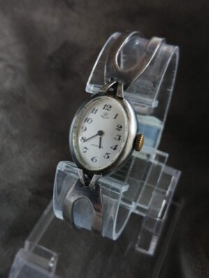 Montres FOSSIL pour Homme et Femme
