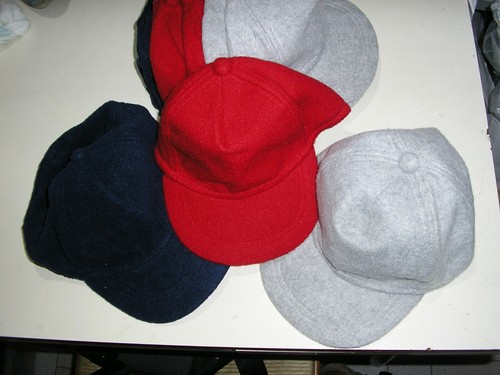 Cappello Berretto con Visiera INVERNALE con Para Orecchie in Pile per  bambini | eBay