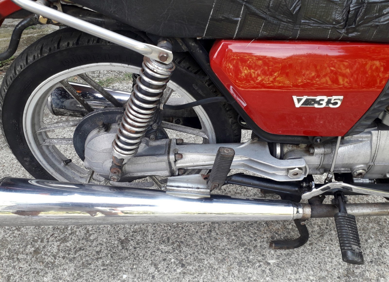 Moto Guzzi V35 d'epoca del 1979 foto 5
