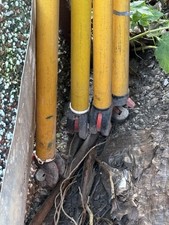 Fibreglass 6’ Scaffolding Poles X 4 Plus One Additional Pole Minus Ends