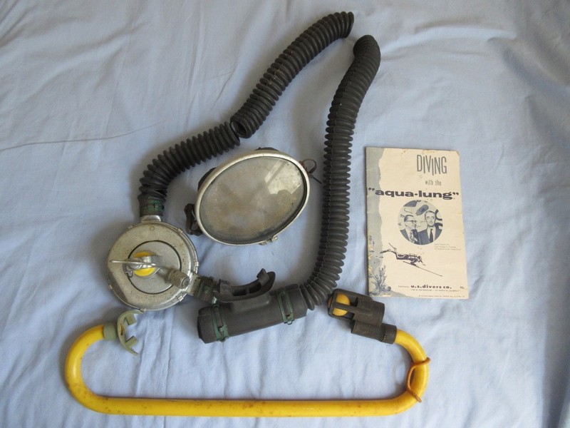 Vntg Aqua Lung DA "Aqua-Master" Double Hose Two Stage Reg w/ 1958 diving manual
