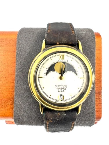 vintage seiko alba success 31mm Women’s Quartz Watch V338-6A80 Moon Phase -f449