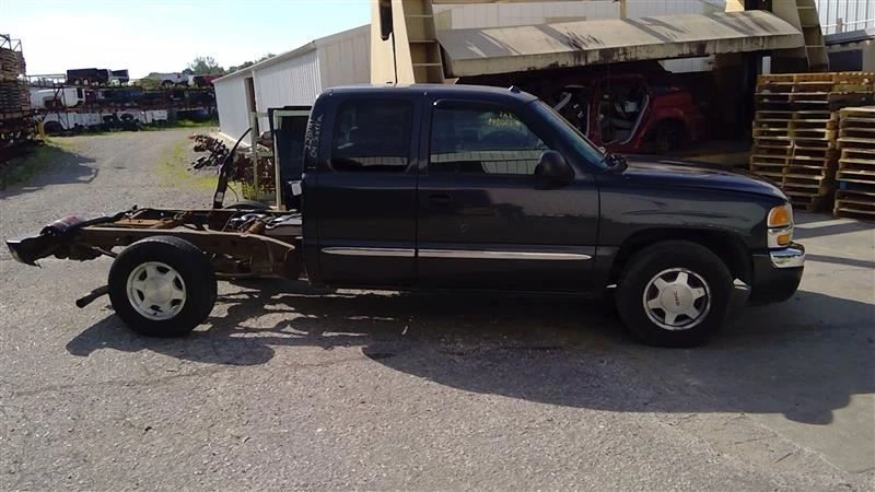 (LOCAL PICKUP ONLY) Passenger Rear Side Door Classic Style Fits 99-07 SIERRA 150 - Imagem 3 de 4