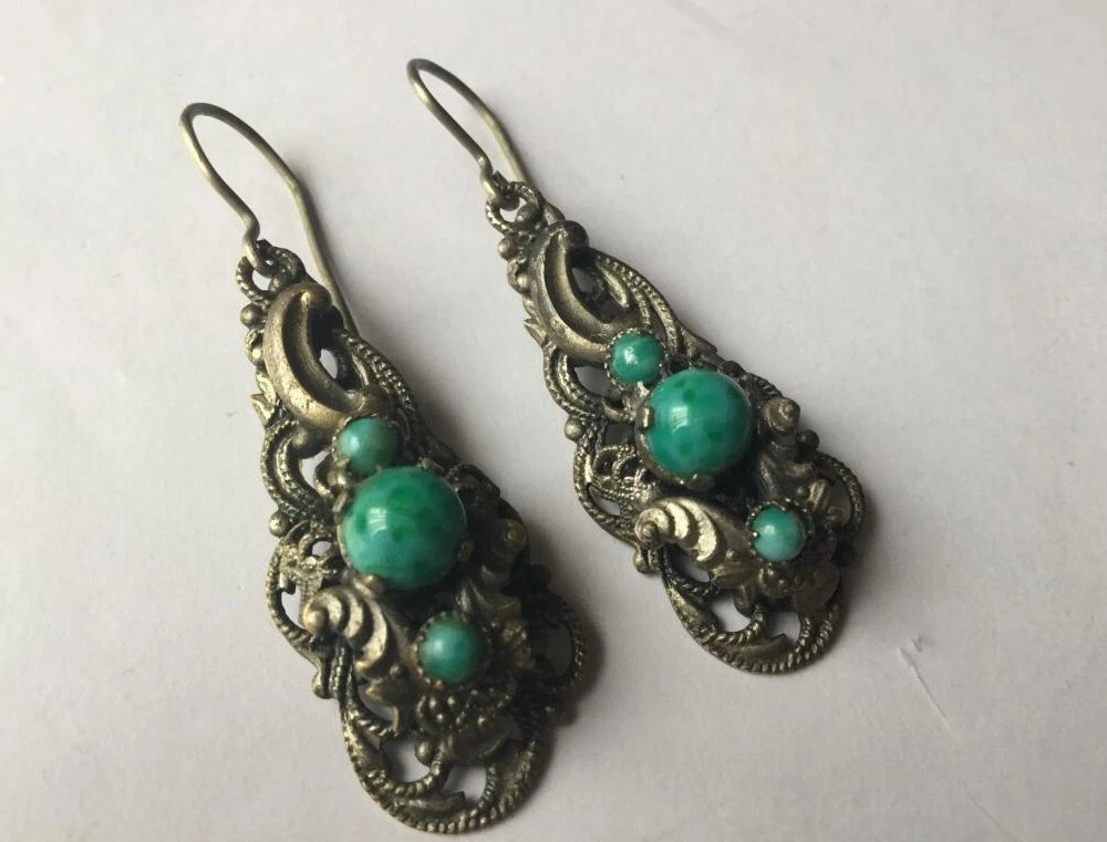 Image of Front View Of Old Indian Style Brown Color Earrings Or Zumka  .-HW088748-Picxy