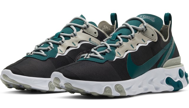 nike react element 55 x size