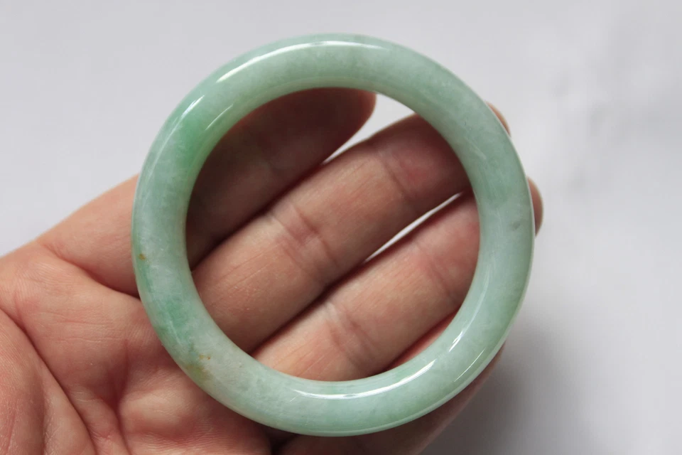РЕДКИЙ СЕРТИФИЦИРОВАННЫЙ необработанный браслет из натурального (класс A) яблочного зеленого нефрита жадеита 56 мм - Изображение 2 из 4