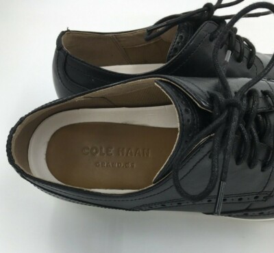Cole Haan Men display picture 1