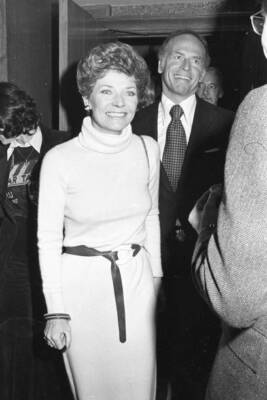 Polly Bergen at a screening of 'Shampoo' in New York Old Photo 2