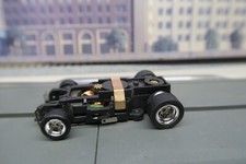 NEW AUTO WORLD 4 GEAR RUNNING CHASSIS W/CHROME WHEEL HUBS UNUSED PLEASE READ 