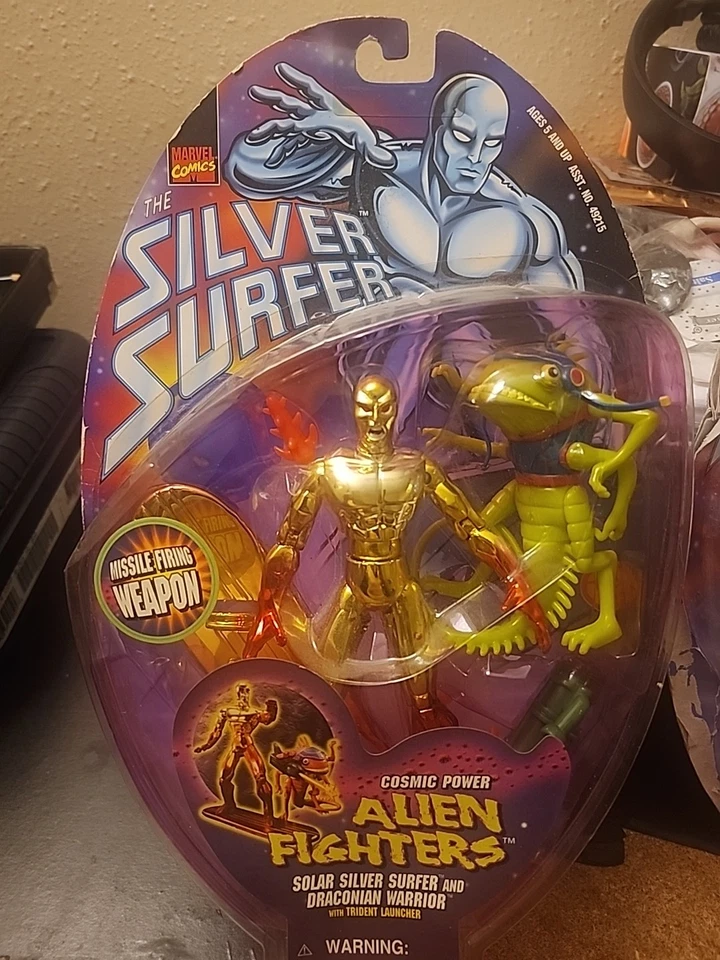 Figura de acción ToyBiz Marvel The Silver Surfer Alien Fighters Cosmic Blaster 1998 Foto 2 de 4