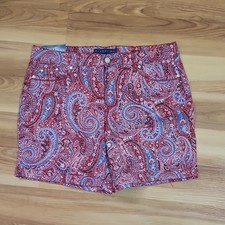 Bandolino Amy Chino Mid Rise Stretch 5-Pocket Shorts Red Blue Paisley 10