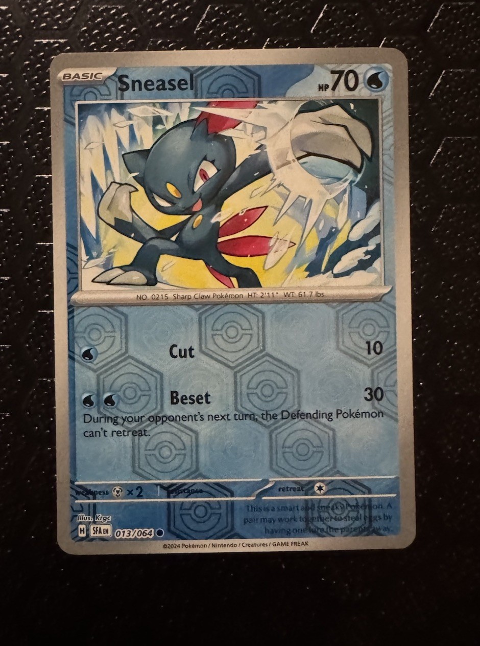 Sneasel 013/064 Sv: Shrouded Fable Reverse Holo Card Near Mint Condition