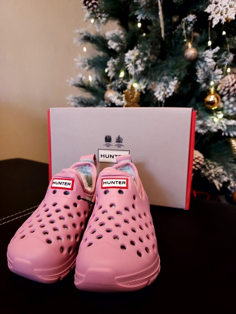 Hunter pink kids clogs
