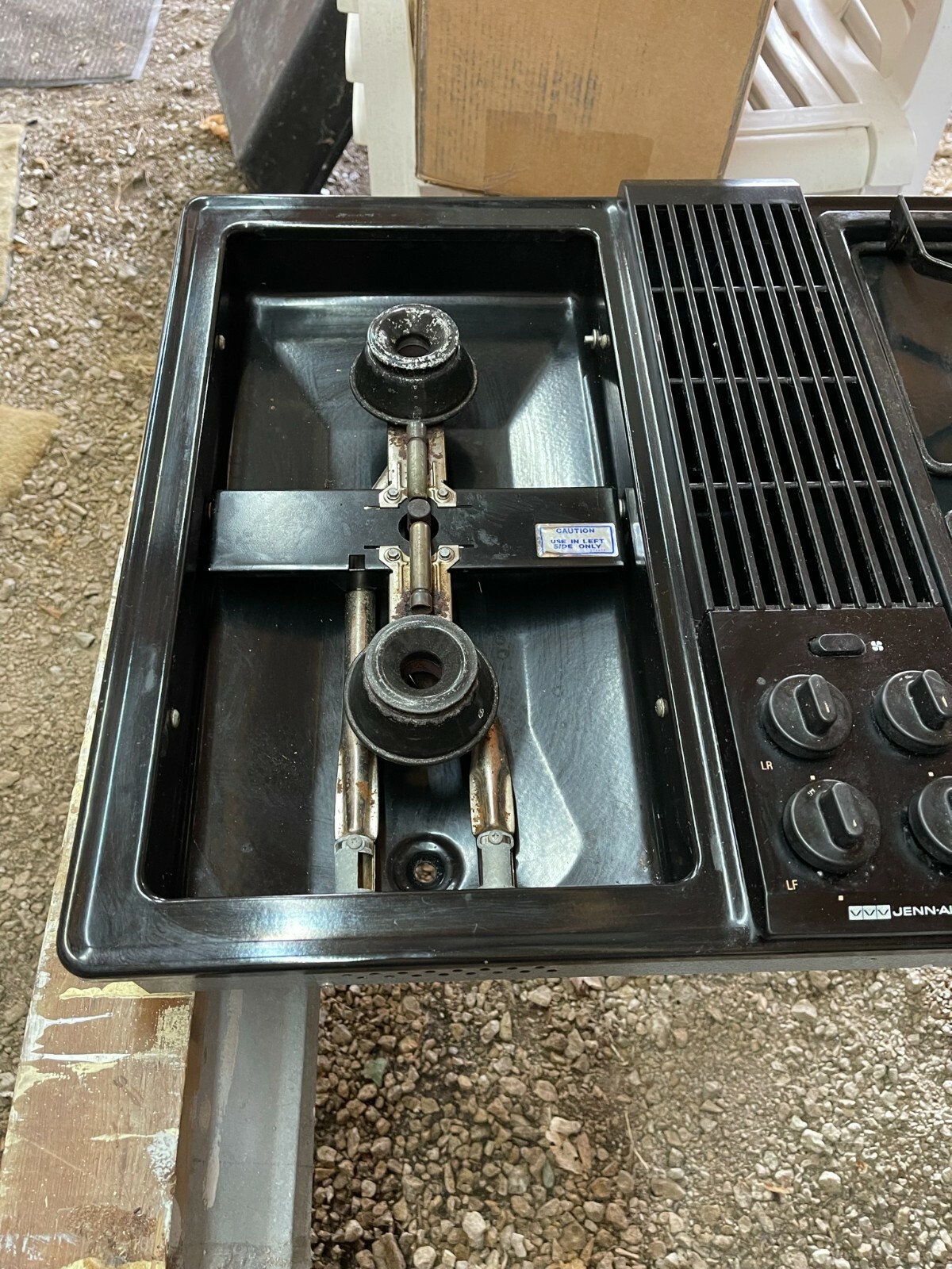 Jenn Air Downdraft Gas 30” Cooktop 4 Burners MNCG206B with Grill MN