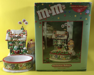 m&m's グリーン ティーフォーワンセット M&M's CANDY DEPT 56 GREEN M&M LIGHTED DISPLAY VILLAGE HOUSE