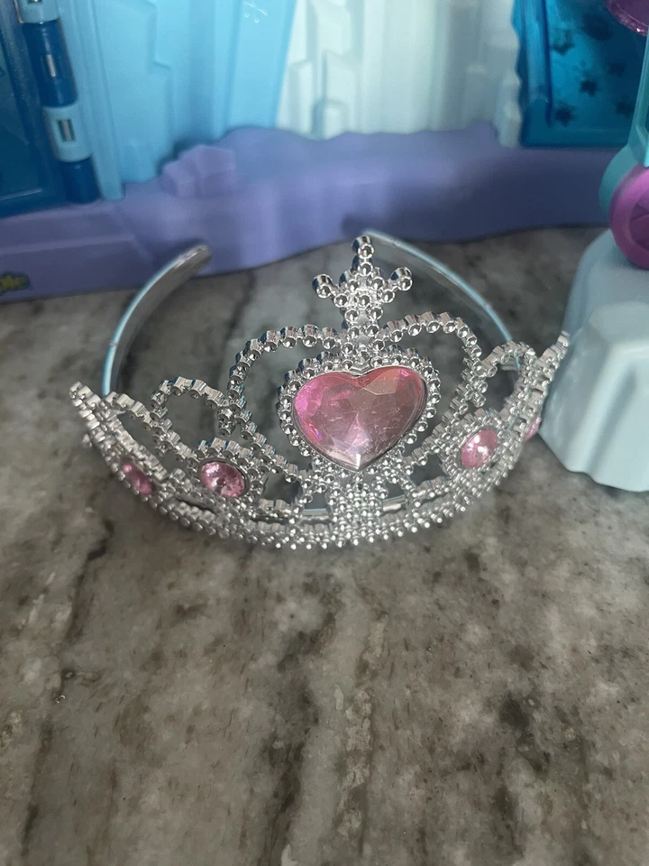 Disney Frozen Elsa's Castle Set, Muñeca Rapunzel, Corona, Monedero, ¡Princesas Extra! Foto 2 de 4