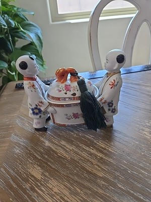 Japan Porcelain Figurine Chinoiserie Boys w Potpourri Trinket Box AICHI SETO