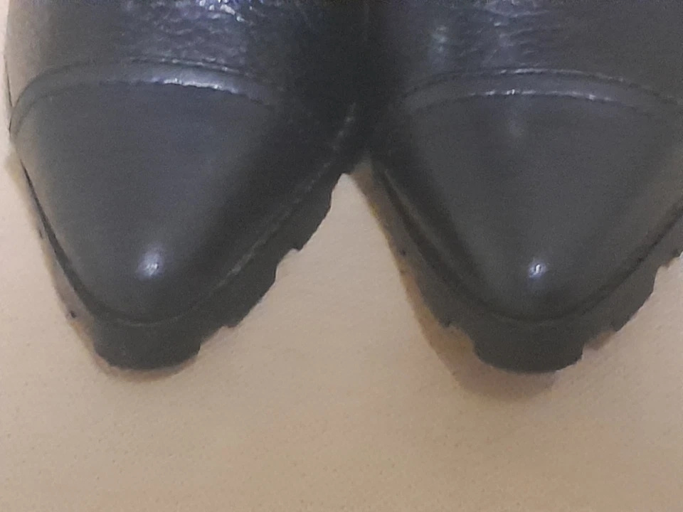 Karl Lagerfeld Mable Botín Hebilla Tachonado Estrás Cuero Negro Talla 6.5B Foto 3 de 4