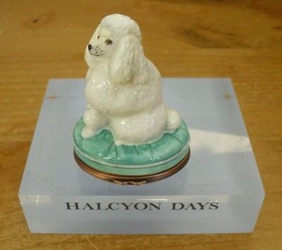 Halcyon Days weißer Pudel Bonbonniere - 2 7/8 Zoll (7,25 cm)