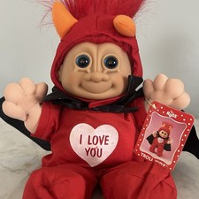 Valentine  s Troll Devil Doll Russ Vintage I LOVE YOU Red Hair Cape NWT