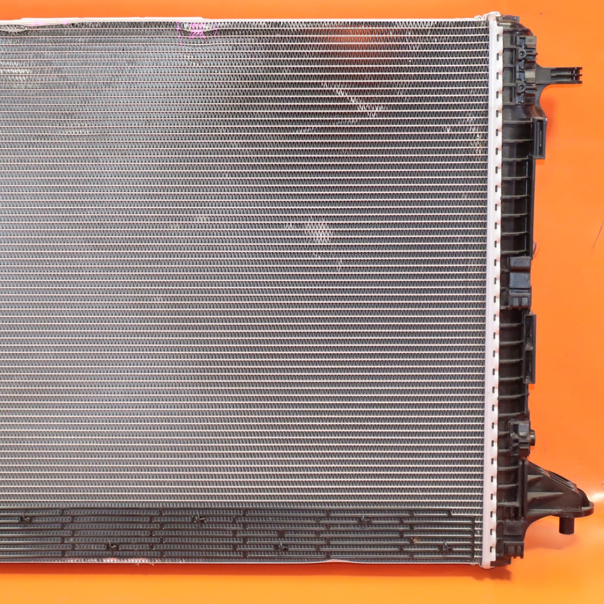 Lamborghini Urus 2019-2021 Radiator P/N 4M0121251M