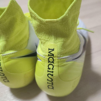 Nike Magista Oden II HG-E White Yellow US 8 Soccer Cleats | eBay